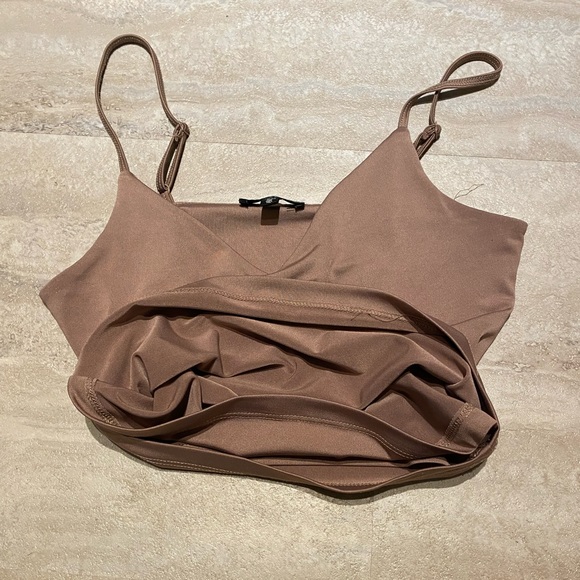 Dynamite Crop - Picture 3 of 4